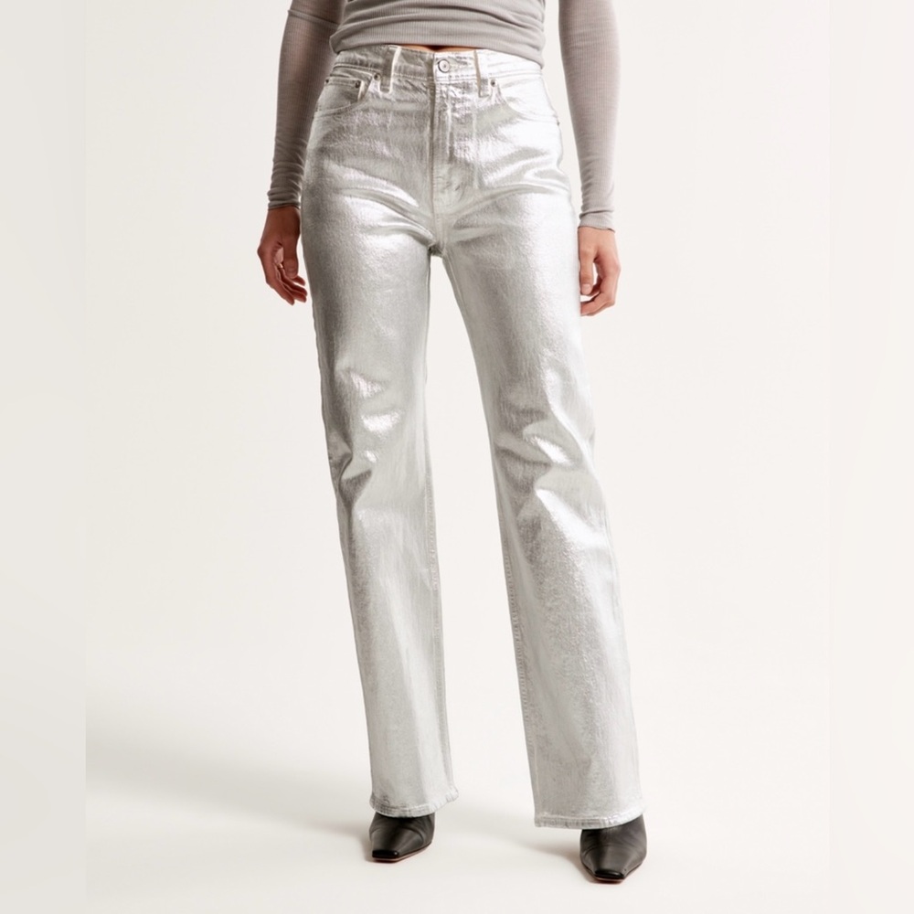 Abercrombie 90s high rise relaxed silver jeans